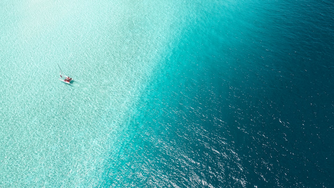 découvrez notre assurance voyage, conçue pour protéger vos aventures à l'étranger. profitez d'une couverture complète pour les annulations, les urgences médicales et bien plus encore. voyagez l'esprit tranquille avec notre assurance adaptée à vos besoins.